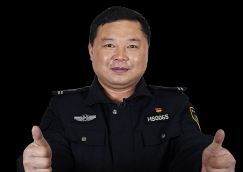 全國人大代表、黃山“守松人”